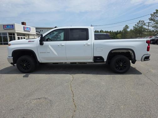 Summit White 2025 Chevrolet Silverado 2500 LT