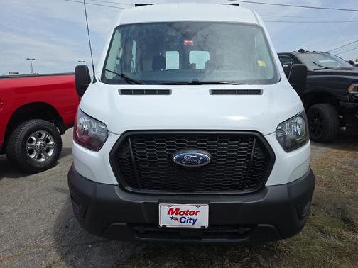 Oxford White 2023 Ford Transit-250 Base