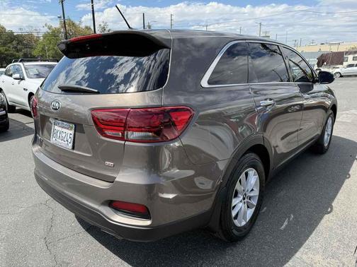 2019 Kia Sorento LX