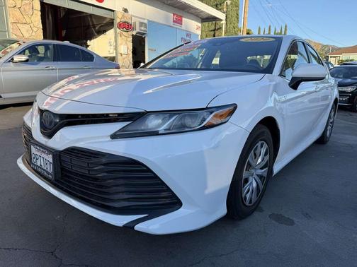 2020 Toyota Camry LE