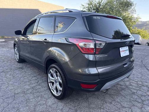 White Platinum Metallic Tri-Coat 2017 Ford Escape Titanium