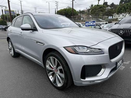 2019 Jaguar F-PACE S