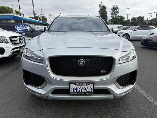 2019 Jaguar F-PACE S