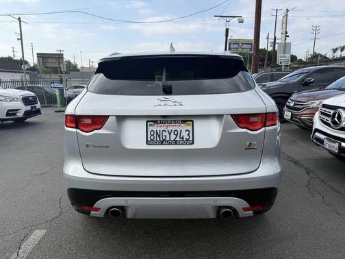 2019 Jaguar F-PACE S