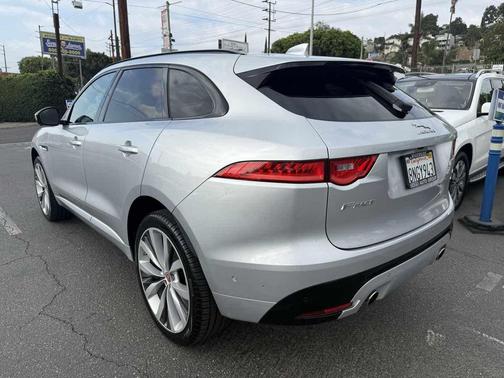 2019 Jaguar F-PACE S