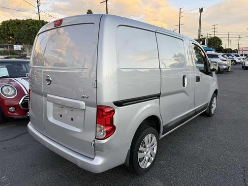 2020 Nissan NV200 SV