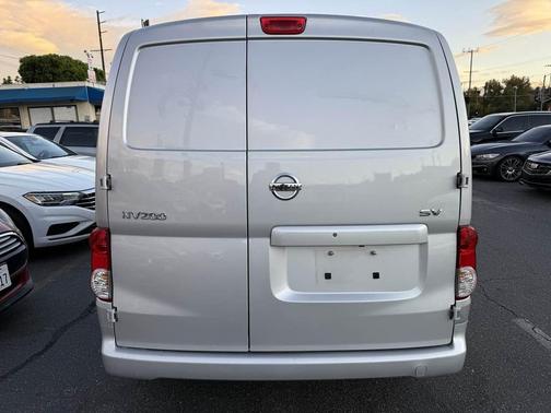 2020 Nissan NV200 SV