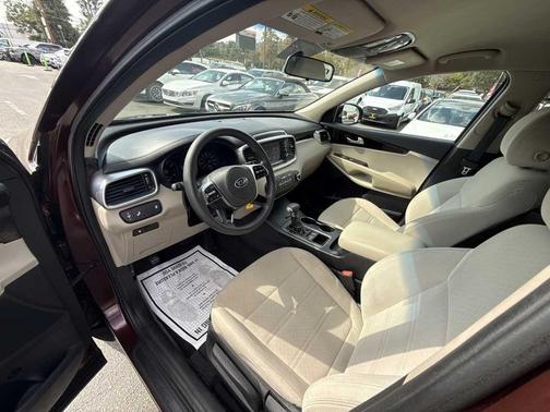 2019 Kia Sorento LX