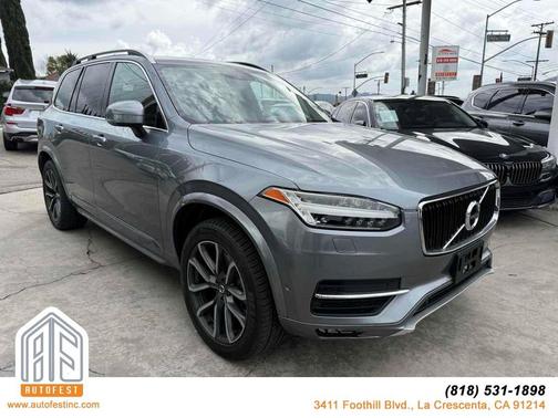2017 Volvo XC90 T6 Momentum