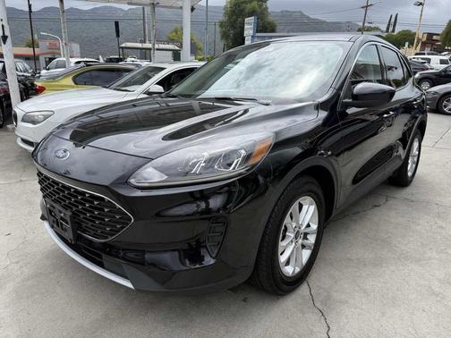 Agate Black Metallic 2020 Ford Escape SE