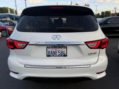 2017 INFINITI QX60 Base