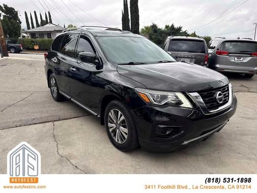 Magnetic Black Pearl 2020 Nissan Pathfinder S 2WD