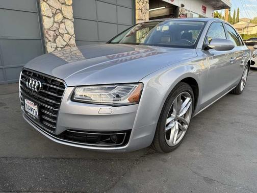 Floret Silver Metallic 2015 Audi A8 3.0T