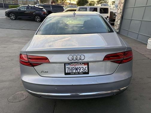 Floret Silver Metallic 2015 Audi A8 3.0T