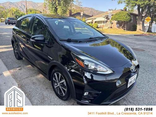 Black Sand Pearl 2018 Toyota Prius c Four