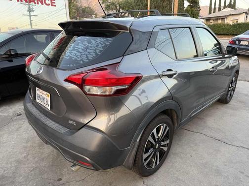 2019 Nissan Kicks SR
