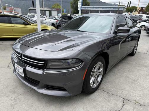 Granite Crystal Metallic Clearcoat 2015 Dodge Charger SE