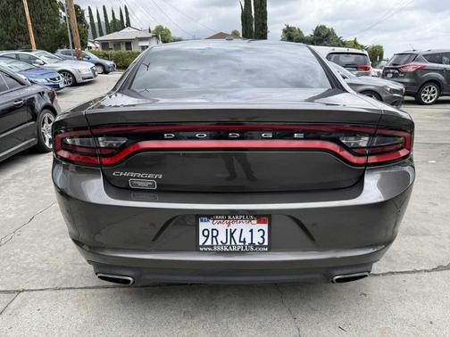 Granite Crystal Metallic Clearcoat 2015 Dodge Charger SE