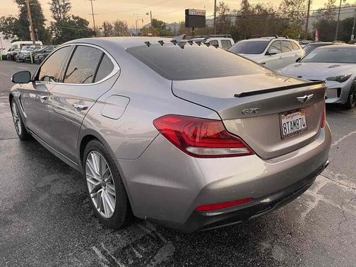 2021 Genesis G70 2.0T RWD