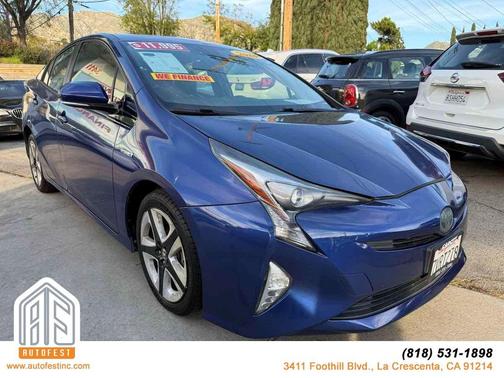 2016 Toyota Prius Three Touring