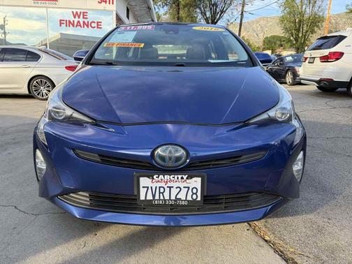 2016 Toyota Prius Three Touring