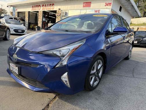 2016 Toyota Prius Three Touring