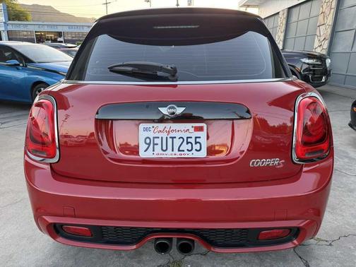 Chili Red 2016 MINI Hardtop Cooper S