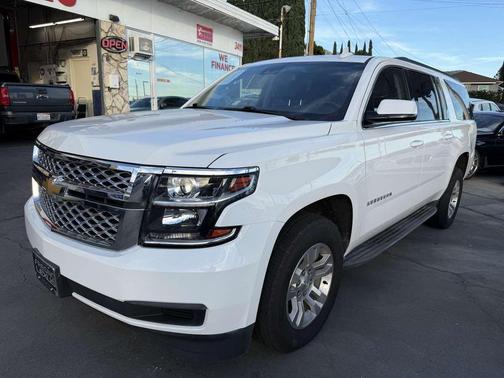 2018 Chevrolet Suburban LS