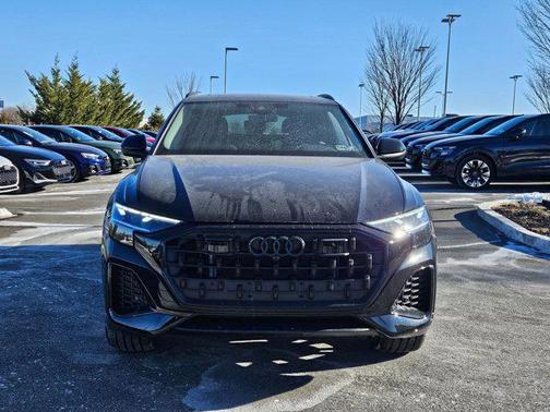2025 Audi Q8 55 Premium