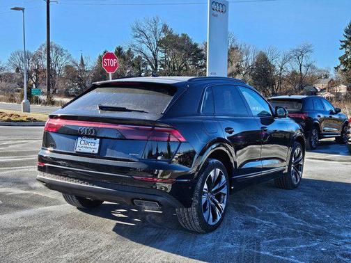 2025 Audi Q8 55 Premium