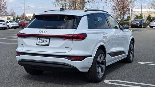 2025 Audi Q6 e-tron Premium Plus quattro
