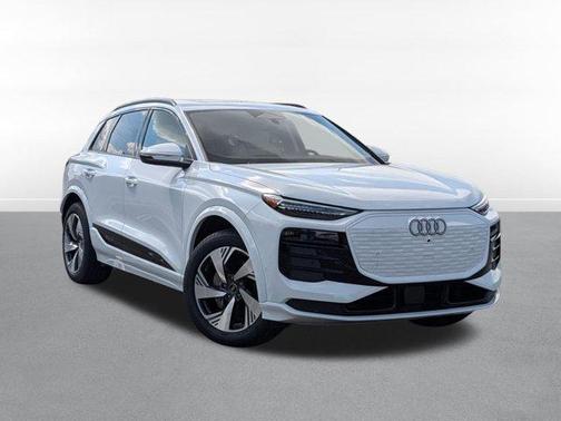 2025 Audi Q6 e-tron Premium Plus quattro