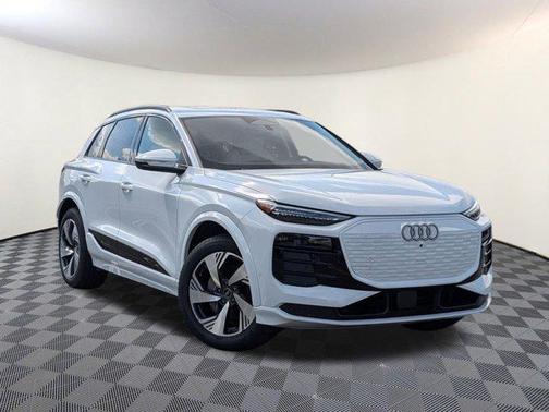 2025 Audi Q6 e-tron Premium Plus quattro
