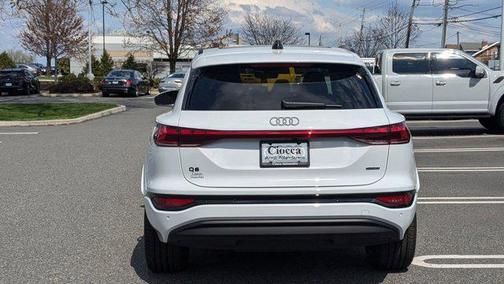 2025 Audi Q6 e-tron Premium Plus quattro