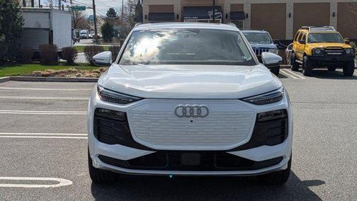 2025 Audi Q6 e-tron Premium Plus quattro