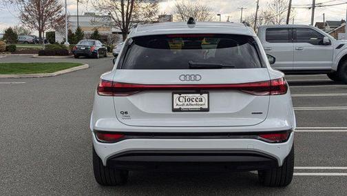 2025 Audi Q6 e-tron Prestige quattro