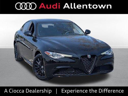 2021 Alfa Romeo Giulia Base