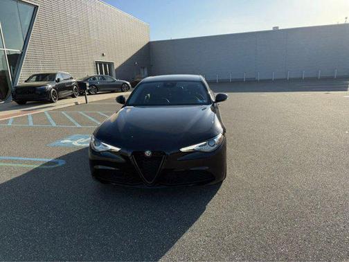 2021 Alfa Romeo Giulia Base