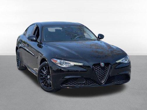 2021 Alfa Romeo Giulia Base