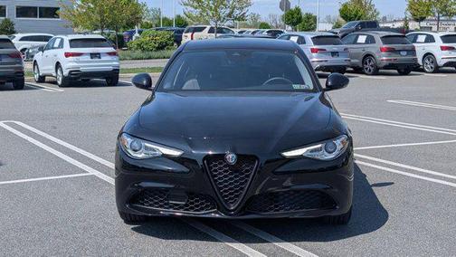 2021 Alfa Romeo Giulia Base