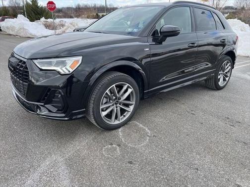 2025 Audi Q3 Premium 45 TFSI S line quattro Tiptronic