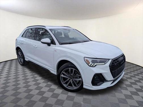 2023 Audi Q3 Premium Plus 45 TFSI S line quattro Tiptronic