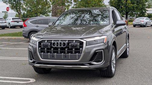 2025 Audi Q7 55 Premium Plus