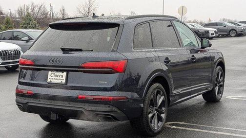 2025 Audi Q7 55 Premium Plus