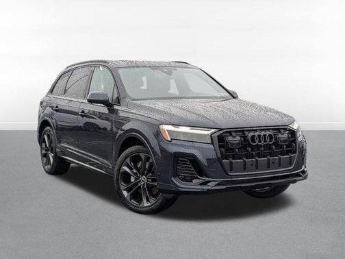2025 Audi Q7 55 Premium Plus