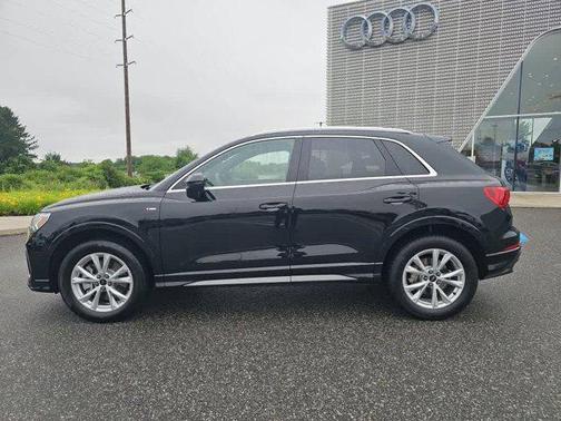 2024 Audi Q3 45 S line Premium Plus