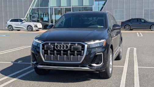 2025 Audi Q7 55 Premium