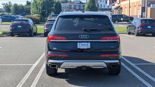 2025 Audi Q7 55 Premium