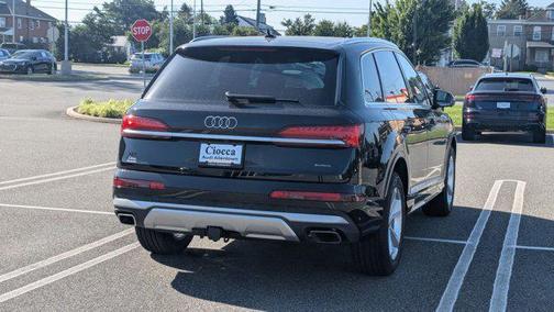 2025 Audi Q7 55 Premium