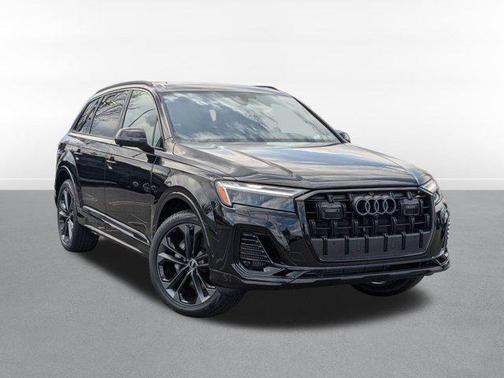 2025 Audi Q7 55 Premium Plus